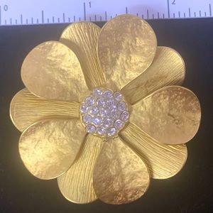 Premier Designs ‘Golden Girl’ Vintage Pin & Magnetic Enhancer